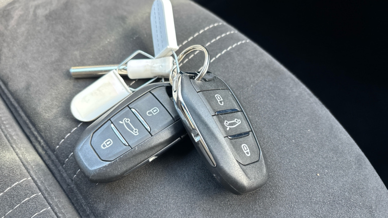 Vauxhall Crossland 1.2 Turbo Ultimate 5dr Petrol Hatchback